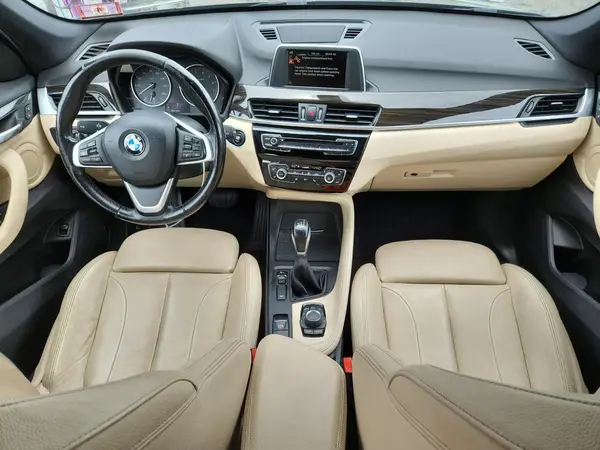 WBXHT3C32H5F75352 2017 BMW X1 - Image 8