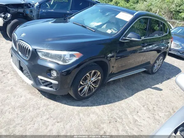 WBXHT3C32H5F75500 2017 BMW X1 - Image 2