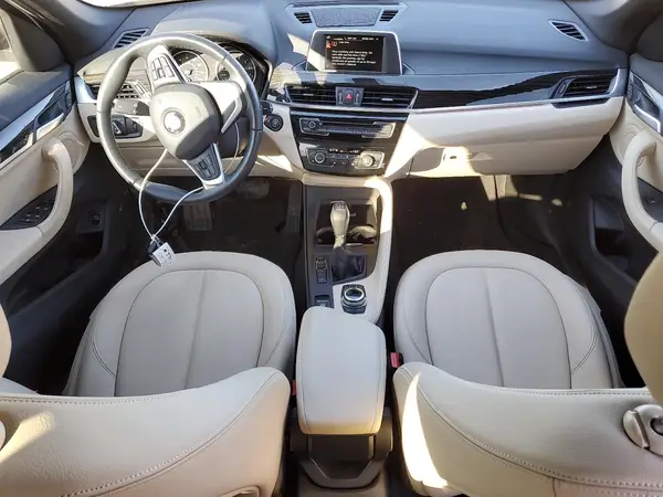 WBXHT3C32H5F77716 2017 BMW X1 - Image 8