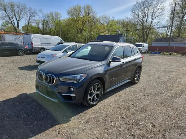 WBXHT3C32H5F79305 2017 BMW X1 - Image 2