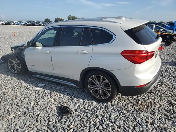 WBXHT3C32H5F79837 2017 BMW X1 - Image 2