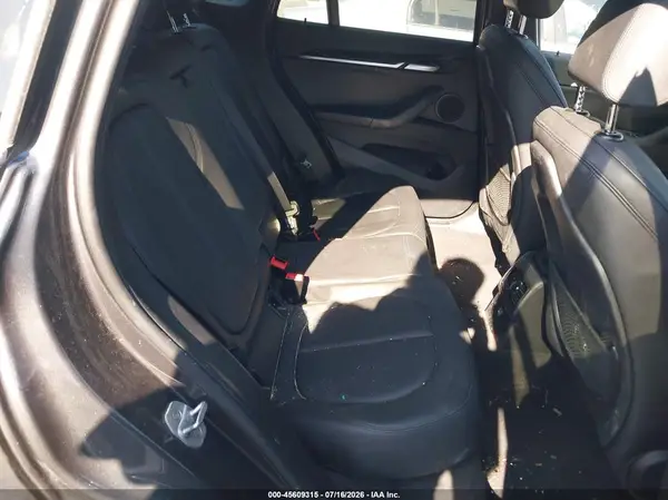 WBXHT3C32H5F80065 2017 BMW X1 - Image 8