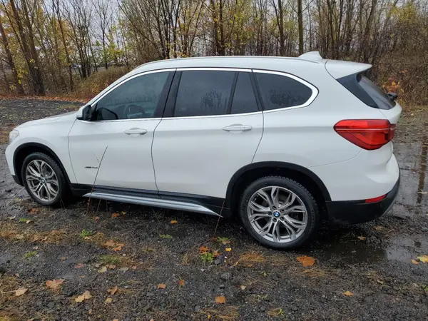 WBXHT3C32H5F80938 2017 BMW X1 - Image 2