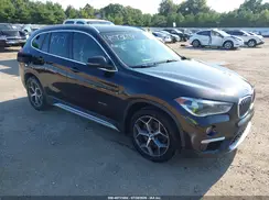 WBXHT3C32H5F81703 2017 BMW X1