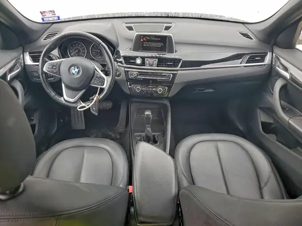 WBXHT3C32H5F81765 2017 BMW X1 - Image 8