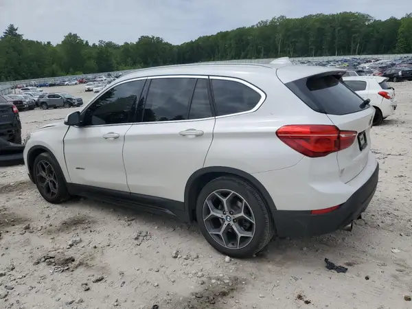 WBXHT3C32H5F82060 2017 BMW X1 - Image 2
