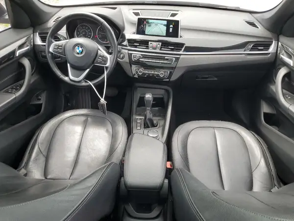 WBXHT3C32H5F82060 2017 BMW X1 - Image 8