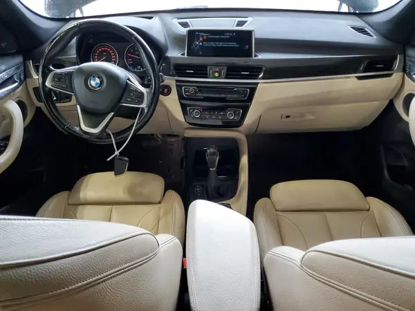 WBXHT3C32H5F83449 2017 BMW X1 - Image 8
