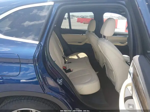 WBXHT3C32H5F85007 2017 BMW X1 - Image 8