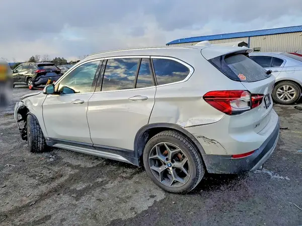 WBXHT3C32J3F03925 2018 BMW X1 - Image 2