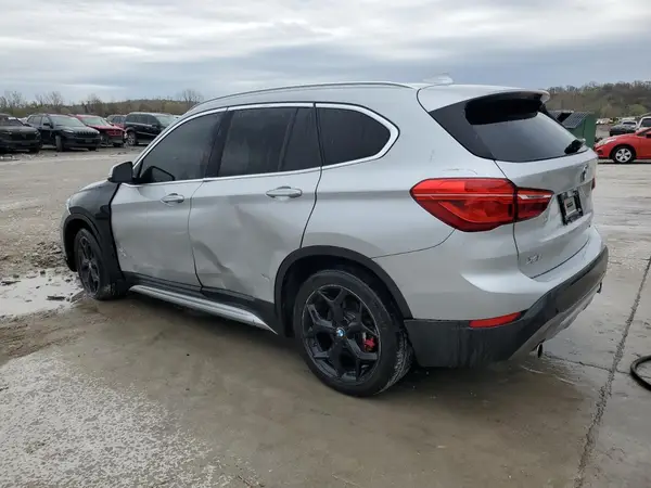 WBXHT3C32J3H30676 2018 BMW X1 - Image 2