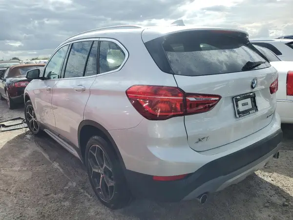 WBXHT3C32J3H31004 2018 BMW X1 - Image 2