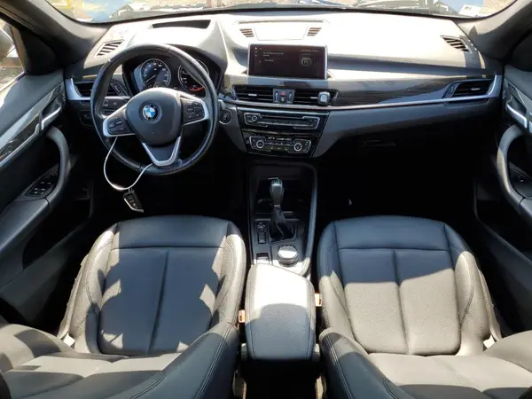 WBXHT3C32J3H31682 2018 BMW X1 - Image 8