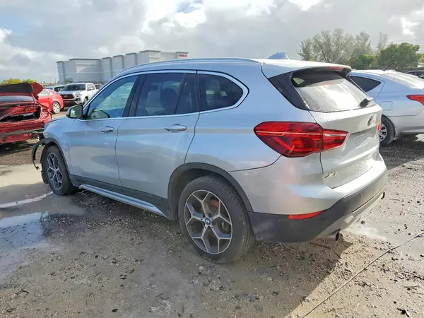 WBXHT3C32J3H32816 2018 BMW X1 - Image 2
