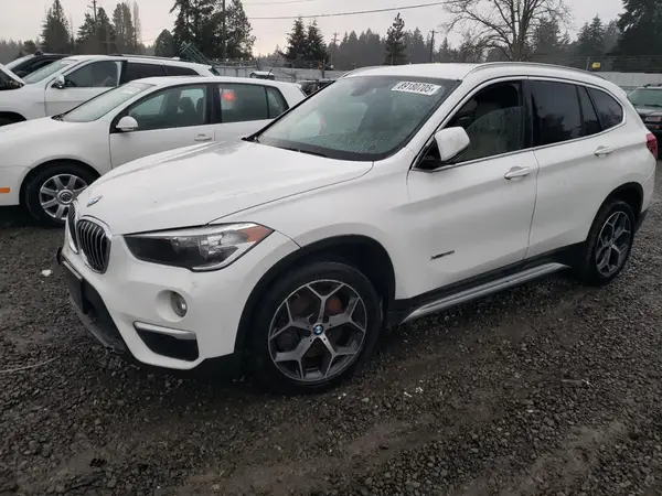 WBXHT3C32J5F89158 2018 BMW X1 - Image 1