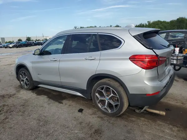 WBXHT3C32J5F90553 2018 BMW X1 - Image 2