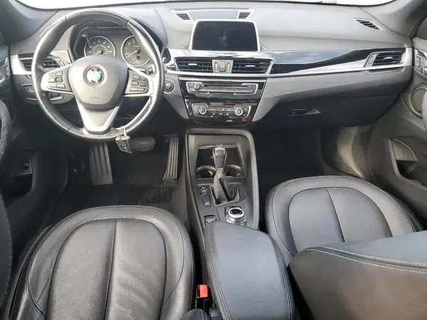 WBXHT3C32J5F90553 2018 BMW X1 - Image 8