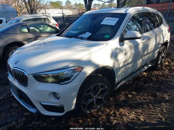 WBXHT3C32J5F93226 2018 BMW X1 - Image 2