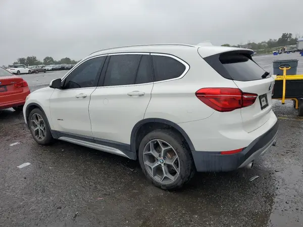 WBXHT3C32J5K20555 2018 BMW X1 - Image 2