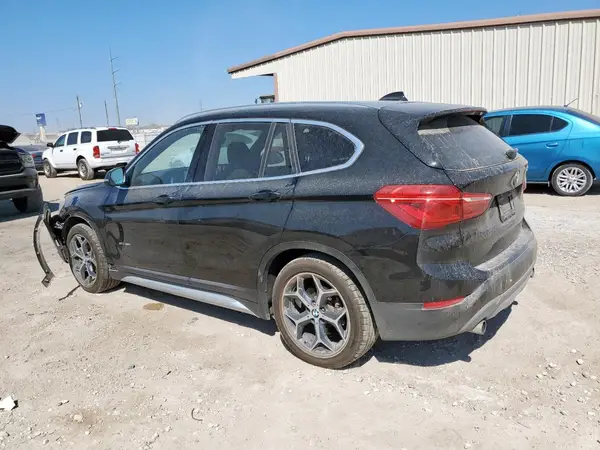 WBXHT3C32J5K20880 2018 BMW X1 - Image 2