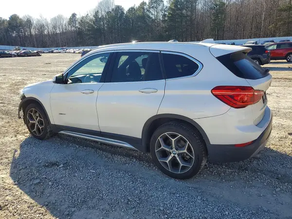 WBXHT3C32J5K22385 2018 BMW X1 - Image 2