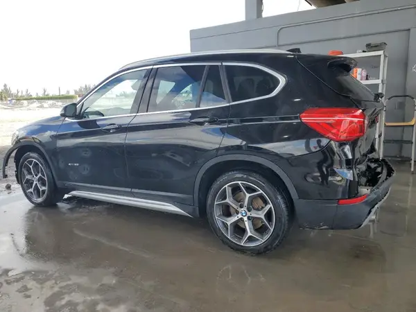 WBXHT3C32J5K23262 2018 BMW X1 - Image 2