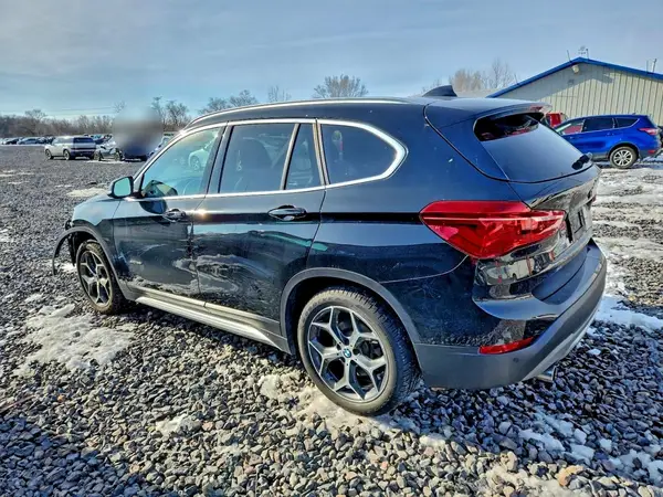 WBXHT3C32J5K25173 2018 BMW X1 - Image 2