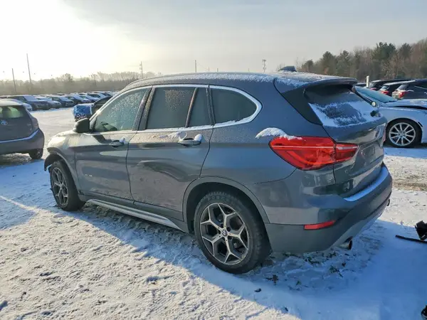 WBXHT3C32J5K25626 2018 BMW X1 - Image 2