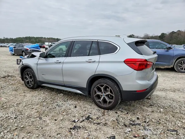 WBXHT3C32J5K26257 2018 BMW X1 - Image 2