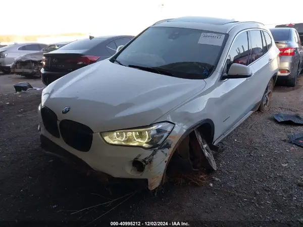 WBXHT3C32J5K29627 2018 BMW X1 - Image 2