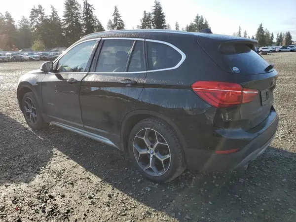 WBXHT3C32J5K29918 2018 BMW X1 - Image 2