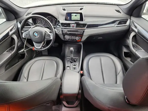 WBXHT3C32J5K31622 2018 BMW X1 - Image 8