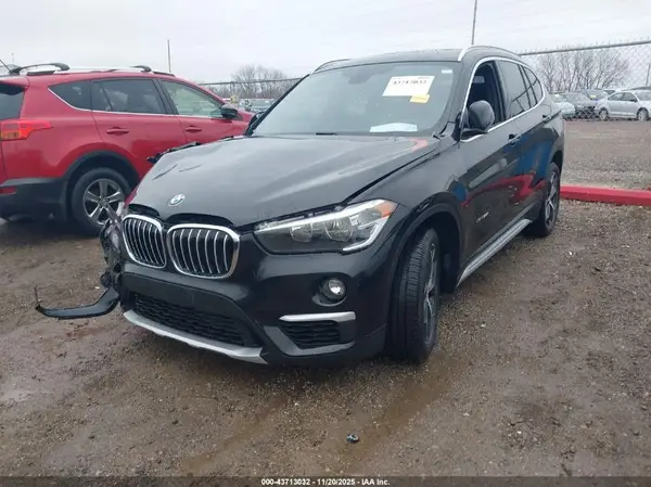WBXHT3C32J5K32351 2018 BMW X1 - Image 2
