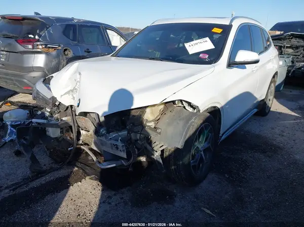 WBXHT3C32J5L24981 2018 BMW X1 - Image 2