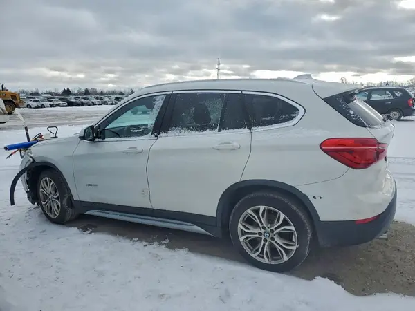 WBXHT3C32J5L25628 2018 BMW X1 - Image 2