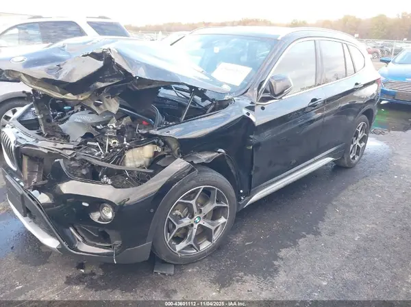 WBXHT3C32J5L30876 2018 BMW X1 - Image 2