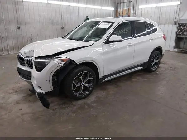 WBXHT3C32J5L31168 2018 BMW X1 - Image 2