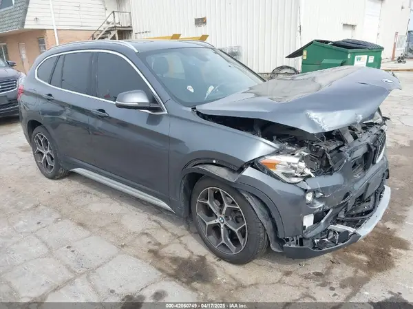 WBXHT3C32J5L32367 2018 BMW X1 - Image 1