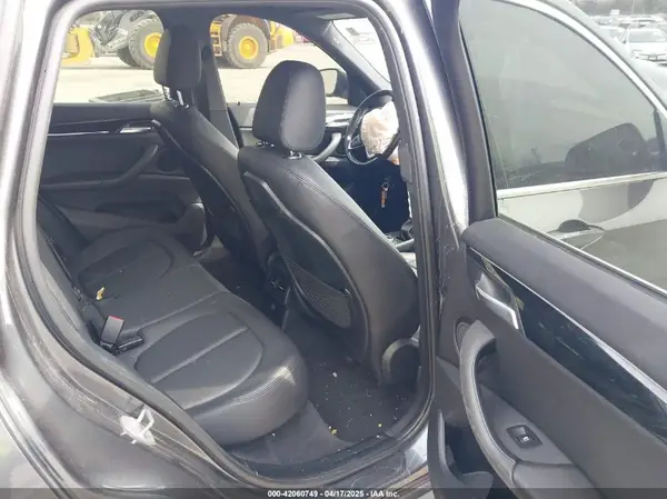 WBXHT3C32J5L32367 2018 BMW X1 - Image 8