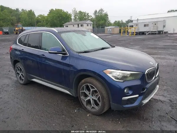 WBXHT3C32J5L33213 2018 BMW X1 - Image 1