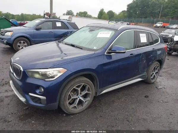 WBXHT3C32J5L33213 2018 BMW X1 - Image 2