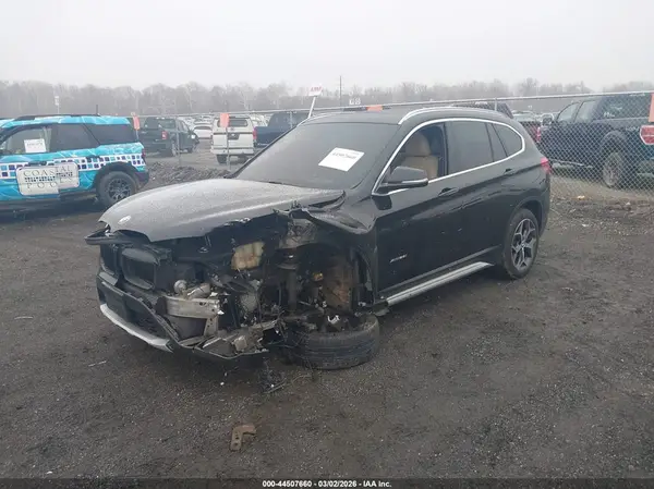 WBXHT3C33G5E47989 2016 BMW X1 - Image 2