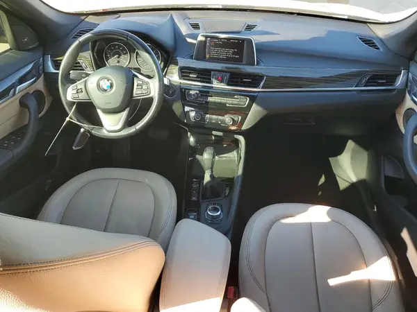 WBXHT3C33G5E55591 2016 BMW X1 - Image 8