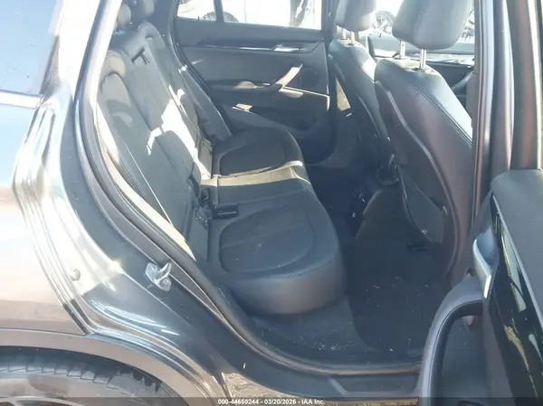 WBXHT3C33G5E55638 2016 BMW X1 - Image 8