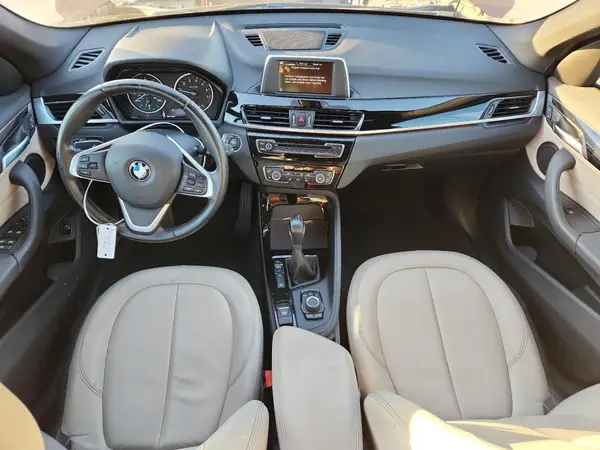 WBXHT3C33G5F63967 2016 BMW X1 - Image 8