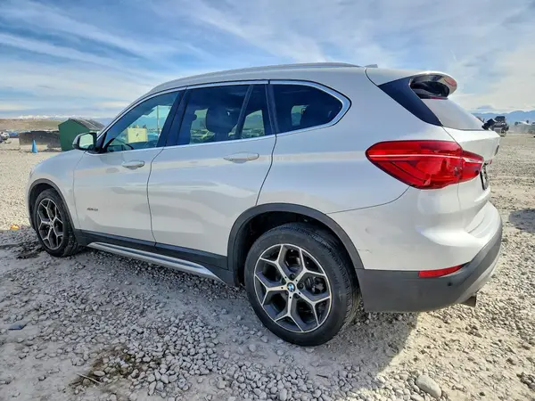 WBXHT3C33G5F64049 2016 BMW X1 - Image 2