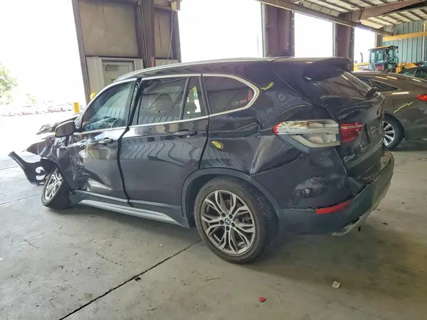 WBXHT3C33G5F65833 2016 BMW X1 - Image 2