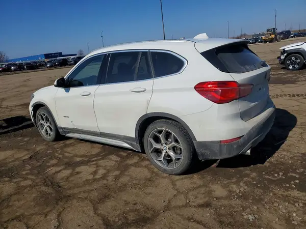 WBXHT3C33GP880066 2016 BMW X1 - Image 2