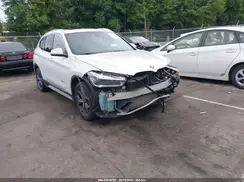 WBXHT3C33GP880276 2016 BMW X1