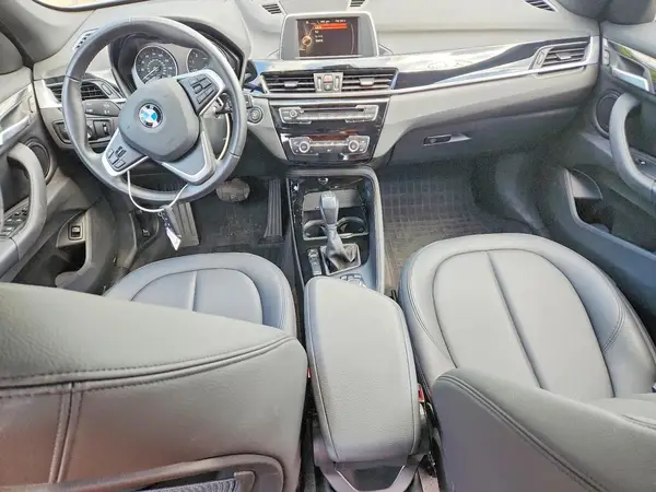 WBXHT3C33GP880665 2016 BMW X1 - Image 8